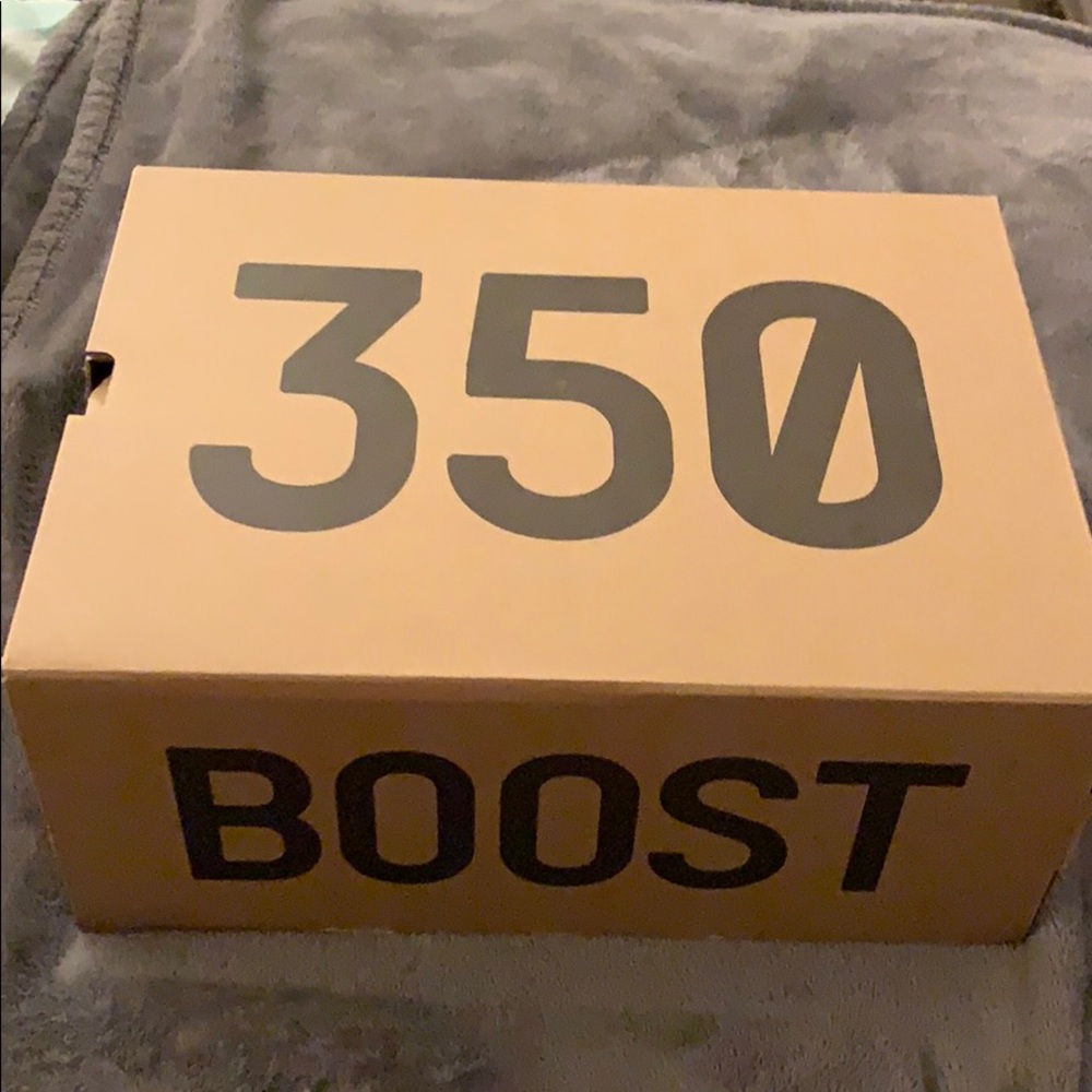 Yeezy Boost 350 V2 Zebra White/Black/Red